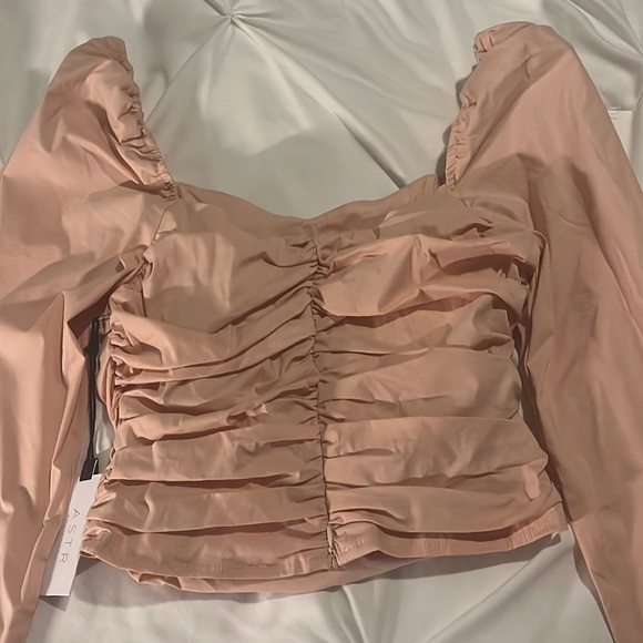 ASTR THE LABEL BLUSH RUCHED LONG SLEEVE TOP XSMALL DRY CLEAN ONLY FEMININE - Picture 5 of 5